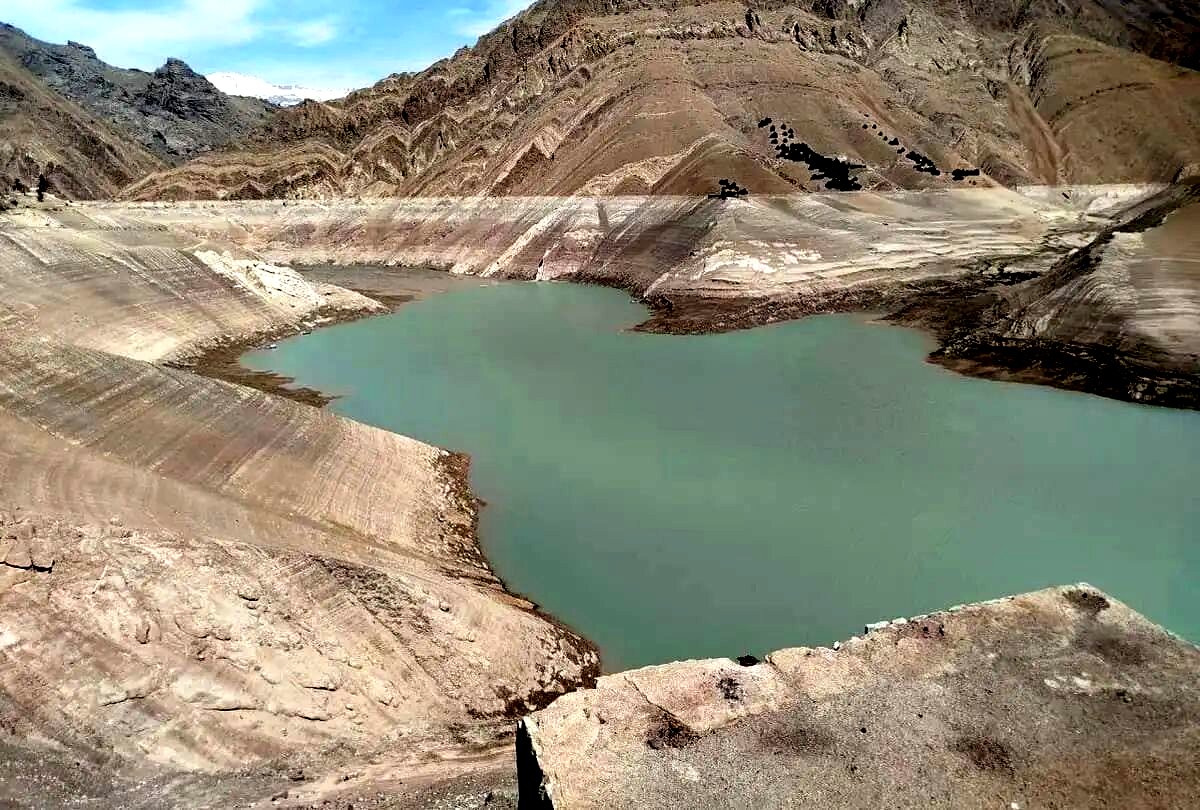تهران تخلیه نمی‌شود، جمعیت "خودبه‌خود" کوچ می‌کند! راه حل بحران فقط مدیریت مصرف و اصلاح رفتار آبی مردم است؟