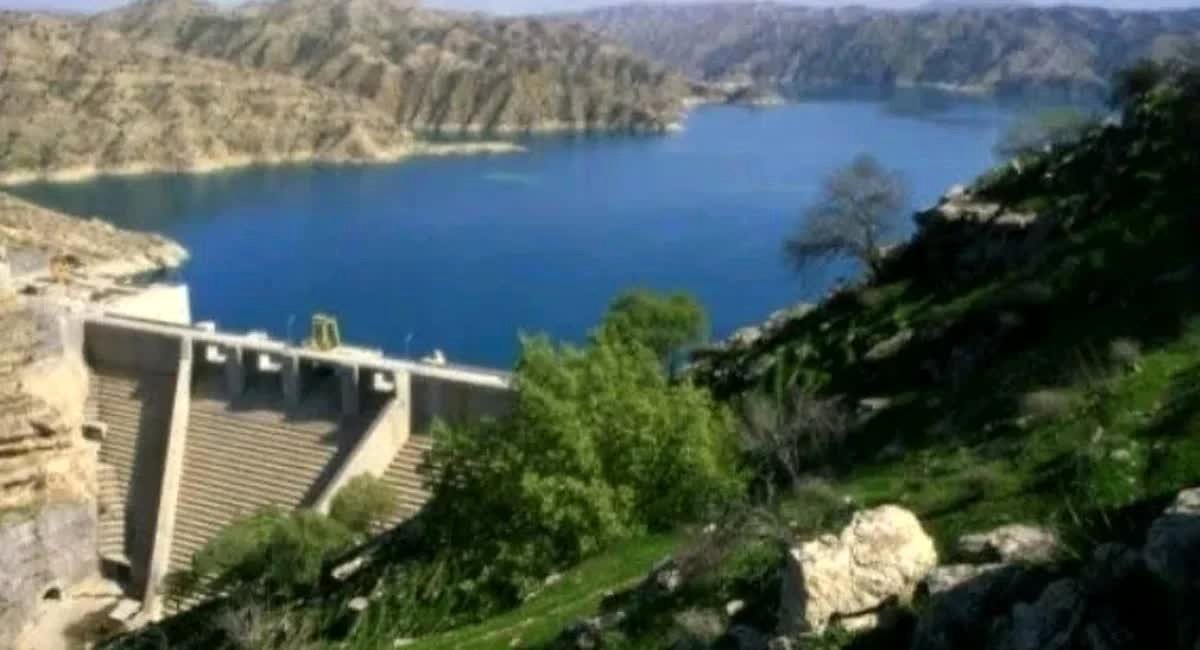 فارس تشنه می‌ماند؟ سدهای استان تنها ۹۲۲ میلیون مترمکعب آب دارند!