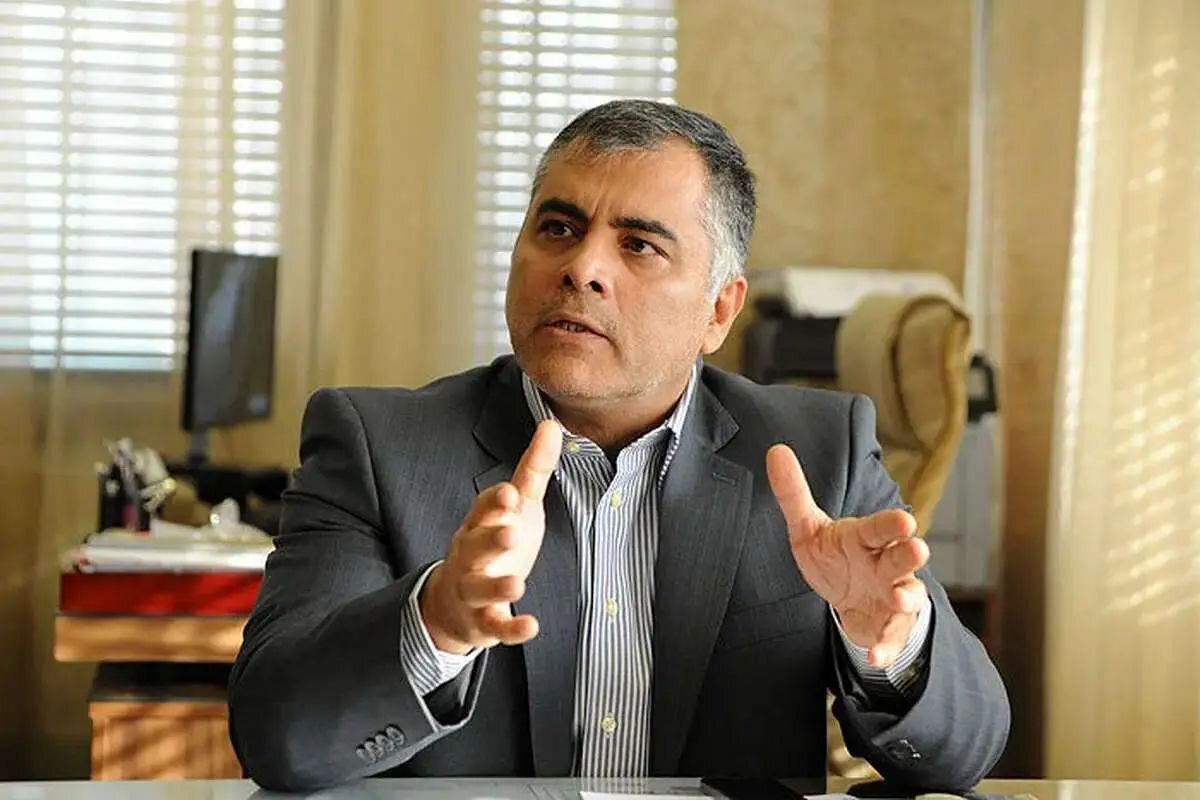 وزیر نفت: سهمیه و قیمت بنزین دست ما نیست؛ دولت و رهبری تصمیم می‌گیرند!