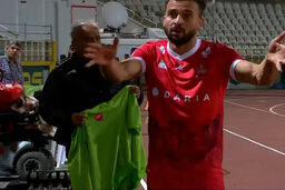 شوک به پرسپولیس: اعتراض جنجالی سروش رفیعی روی نیمکت لو رفت!