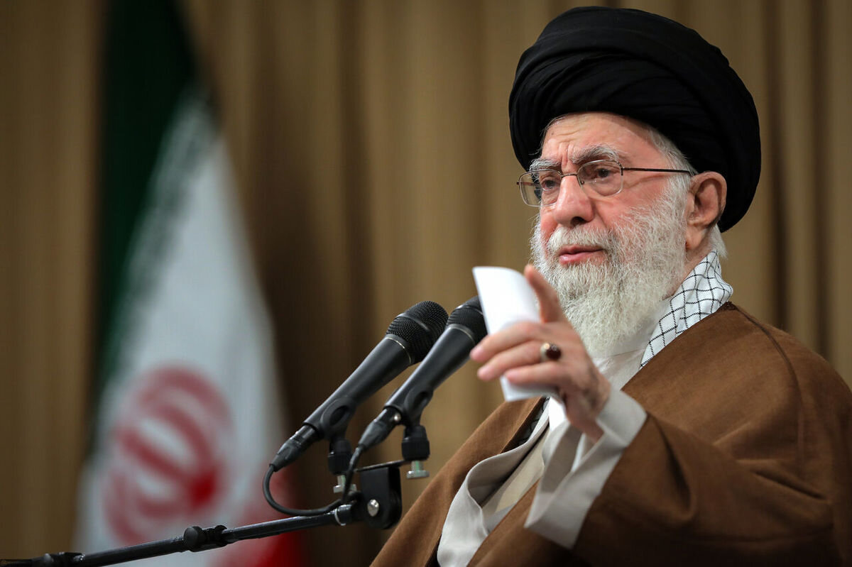 رهبر انقلاب:رژیم صهیونی در زیر ضربات جمهوری اسلامی تقریباً لِه شد