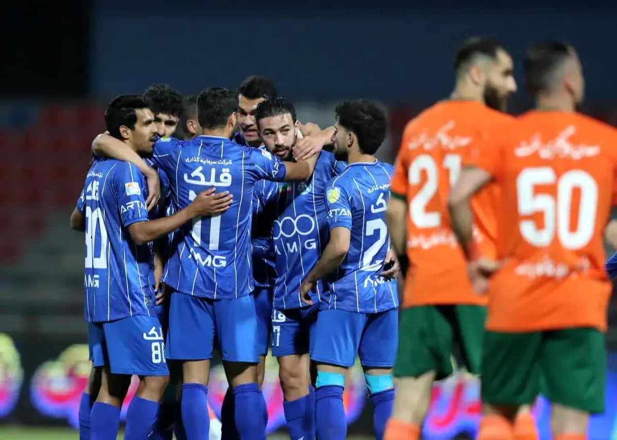 قهرمانی در آتش! استقلال با برد طلا گرفت، پرسپولیس در آستانه نبرد مرگ و زندگی 6 امتیازی با 4 امتیاز فاصله.