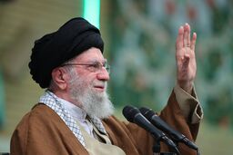 گزیده صحبت های رهبری در نماز عید فطر ۱۴۰۴ / پاسخ به تهدیدات ترامپ