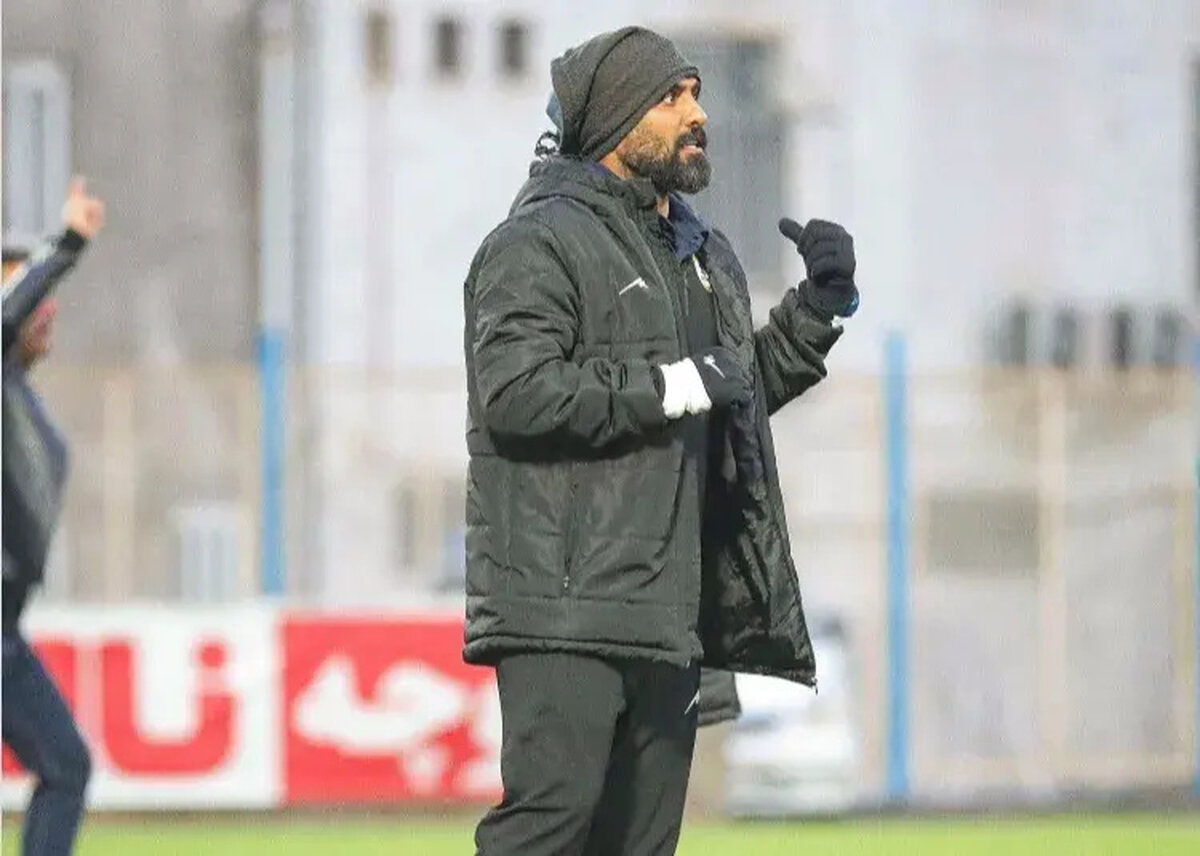 شوک بزرگ: سیروس منتفی شد! «پیشکسوت جوان» مرموز کیست که میداوودی را به انتظار همبازی سابق نشاند؟!(عکس)