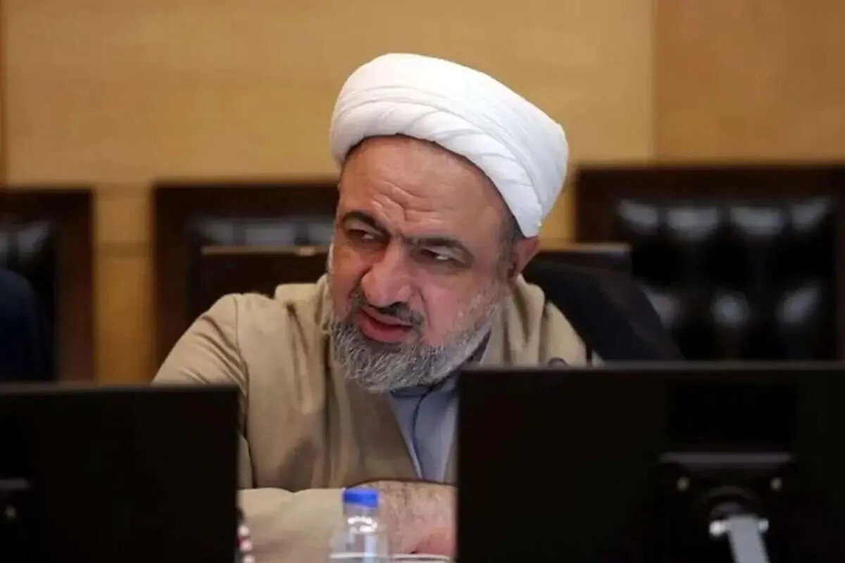 رسایی جنجال به پا کرد: مجلس تعطیل شود، پولش مستقیم به جیب مردم!