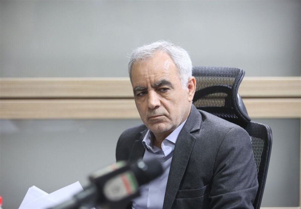 جنجال دربی 106: بهاروند و مربیان تیم ملی در ورزشگاه راه داده نشدند! ادامه سنگ‌پرانی هواداران 
