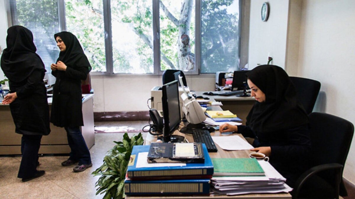 دورکاری پنج‌شنبه‌ها از آذر اجرا می‌شود/  کدام دستگاه‌ها شامل طرح جدید شدند؟