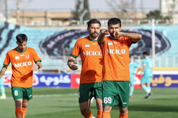 کراس جهنمی جباری: استقلالی‌ها به زانو درآمدند! (عکس)