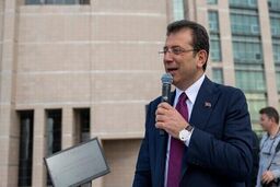 جنجال در ترکیه: درخواست ۲۳۵۲ سال زندان برای شهردار استانبول!