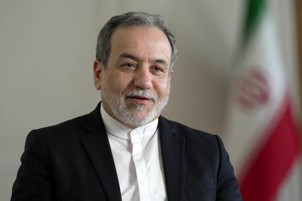 عراقچی پدر شهیدان حاجی بابا را دید؛ پیام اینستاگرامی او چه بود؟