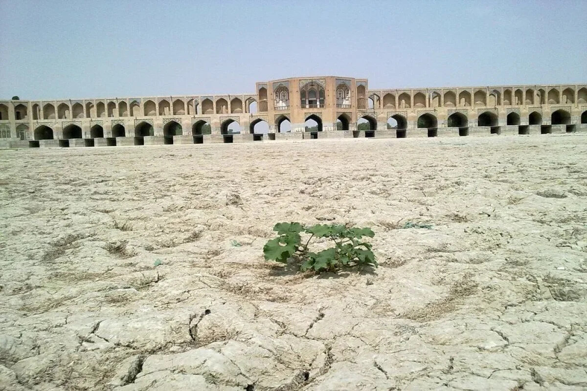 هشدار آخرالزمانی نماینده کشاورزان: ۲۵ سال خشکی زاینده‌رود، مرگ شرق اصفهان را رقم زد!