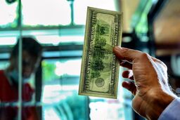 پول‌های خارجی به ایران سرازیر شد