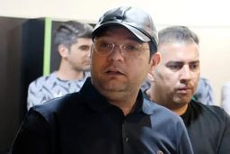 فوری/افشاگری: جدال ربیعی و خانبان در اوج! اما شوک اصلی اینجا بود: سرمربی تراکتور به الغرافه 'گریخت'! (تصاویر اختصاصی)