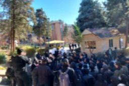 دهن‌کجی جامعه دانشگاهی به تندروها: ما نه سرباز خشونت می‌شویم، نه مبلغ جنگ!