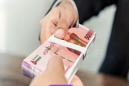 شوک به کارمندان: کمیسیون تلفیق، افزایش ۲۰ درصدی حقوق را به تیغ می‌کشد!