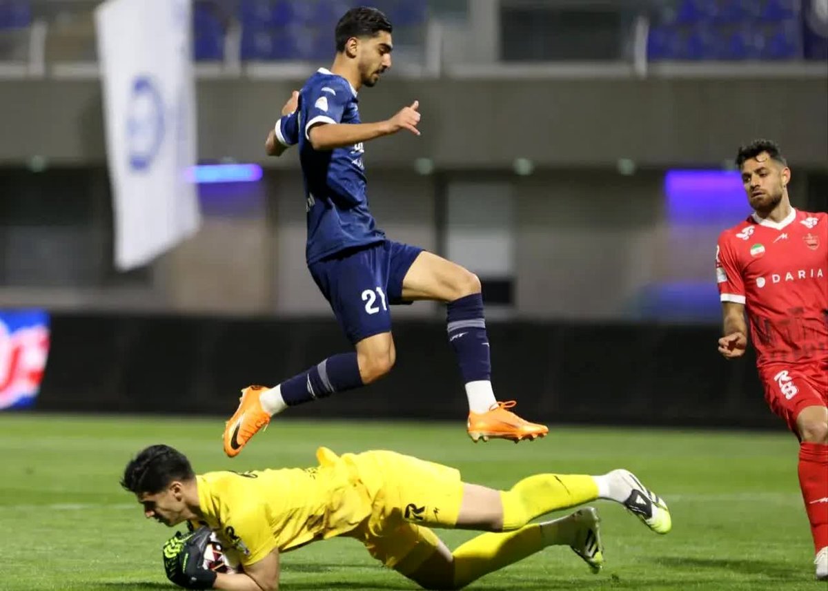 شوک به فوتبال ایران: راز ۳ شوت جادویی پرسپولیس را در هم کوبید؛ صدر جدول زیر و رو شد!