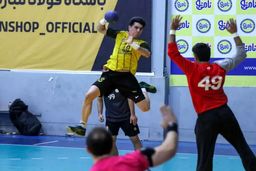 فوران هیجان در اصفهان: هفته سیزدهم هندبال با صدرنشینی جنجالی استقلال به اوج رسید!