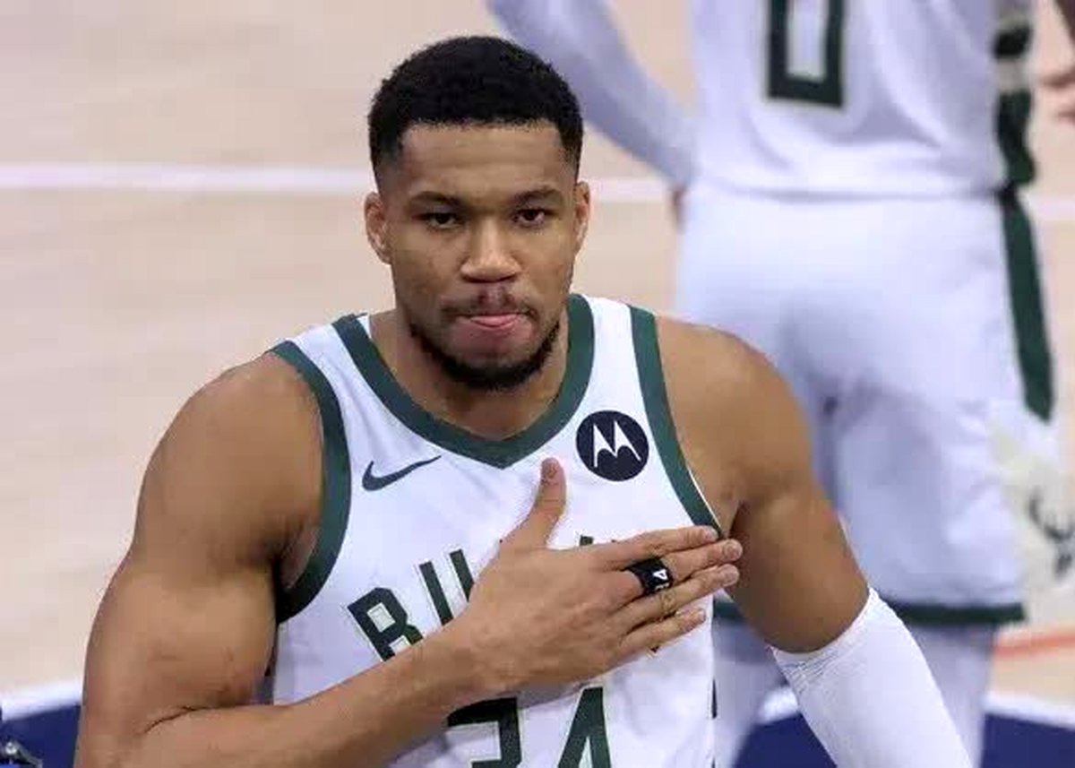 بمب جنجالی اسطوره NBA: مسی یا رونالدو؟! جواب او جهان را به هم ریخت!