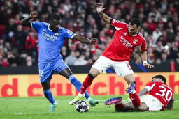 افشای تکان‌دهنده: قرارداد هیولای بی‌رقیب رئال؛ زمان برای تصمیم‌گیری نیست، تمدید کنید!