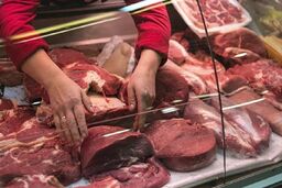 افشای قیمت نجومی گوشت قرمز: هر کیلو ۱.۶ میلیون تومان پای مصرف‌کننده تمام می‌شود!